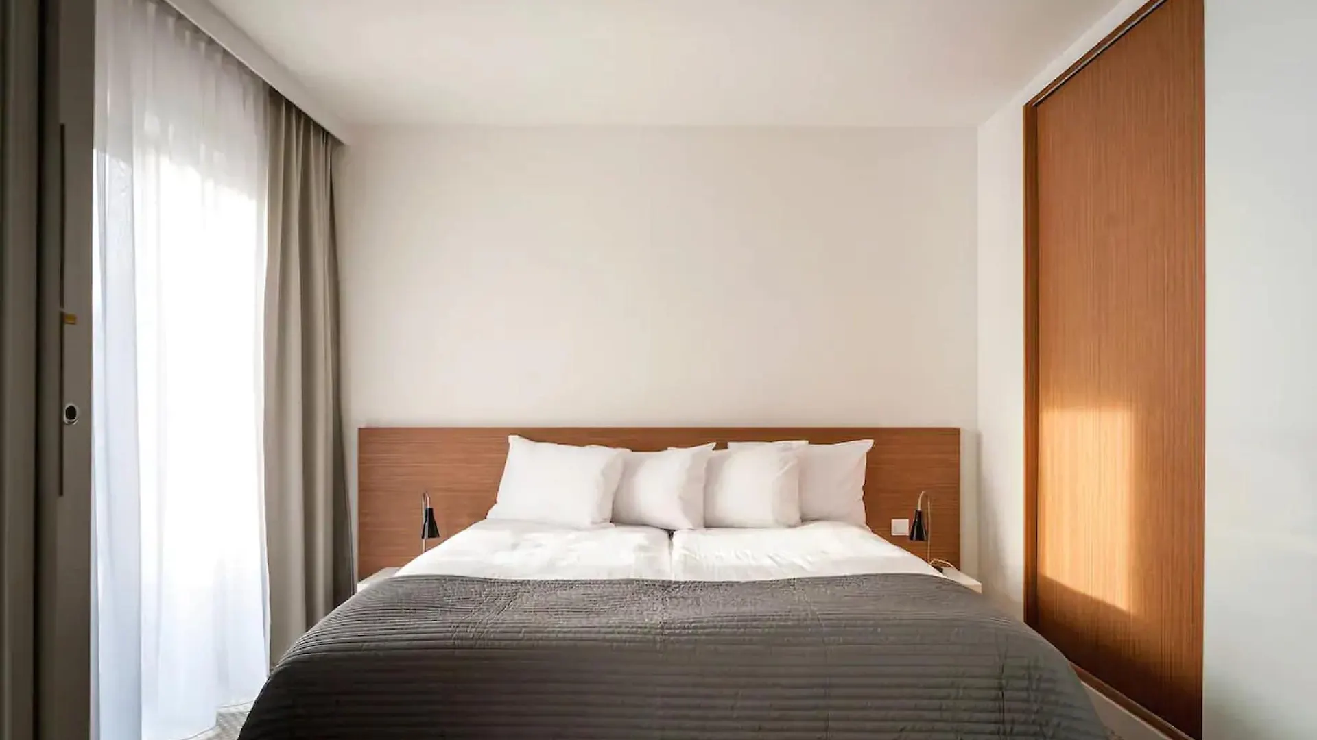 Invite Aparthotel Wroclaw
